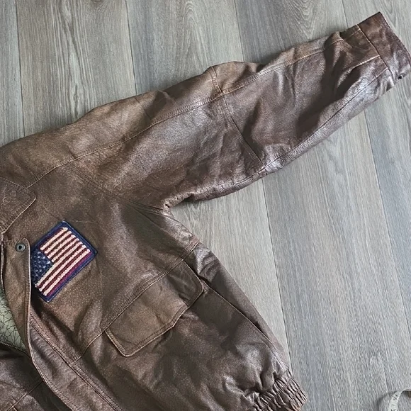 Men's Distressed Brown Leather Bomber Jacket with Flag Patch - Picture 11 of 13